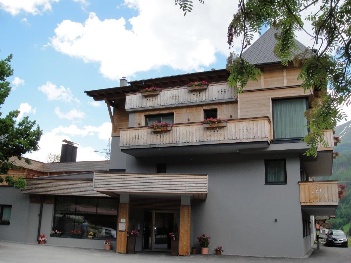 Haus Alt St. Anton Apartamento Sankt Anton am Arlberg Exterior foto